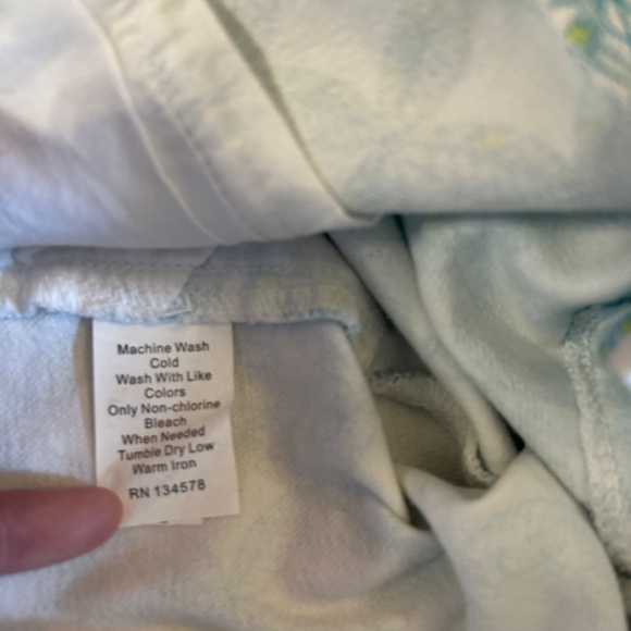 VINEYARD VINES Leaf design Pants size 8 - Picture 4 of 9